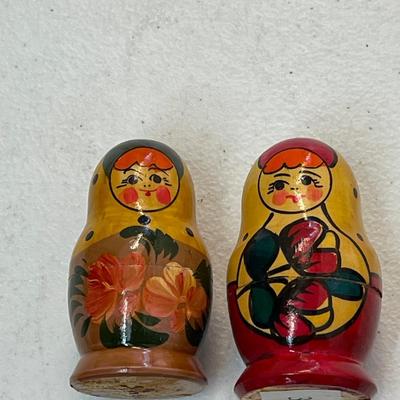 Vintage Hand Painted Khokloma Wood Nesting Dolls