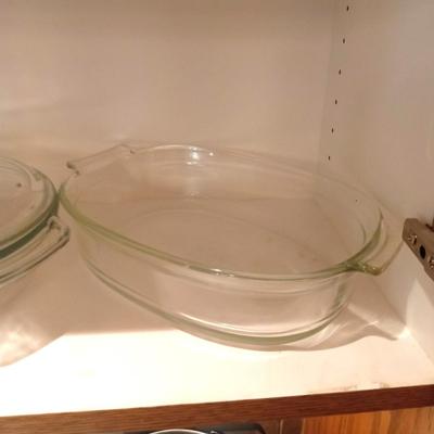 THE PAMPERED CHEF AND OTHER BAKING DISHES