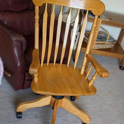 Quality Oak Business chair