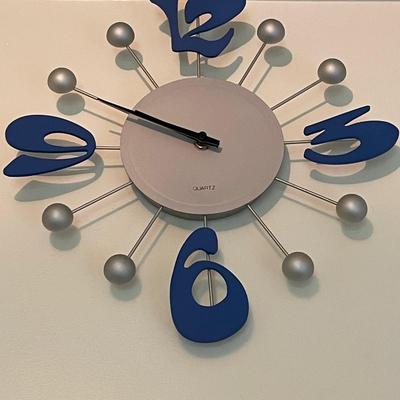 Wall clock