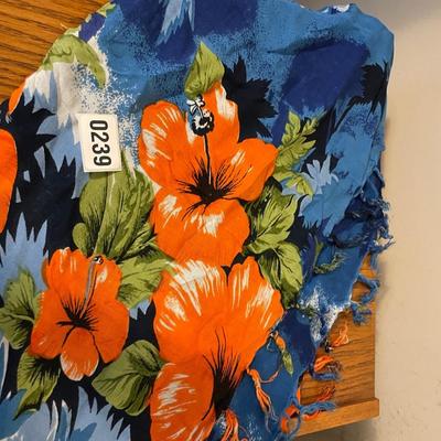 Hawaiian scarf