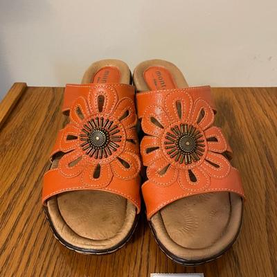 Size 7 Montana shoes