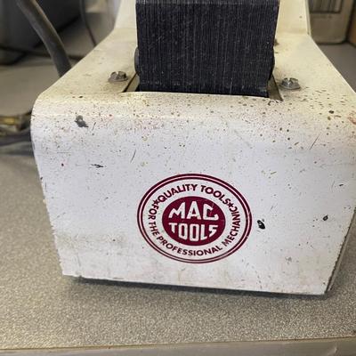 Growler by Mac Tools