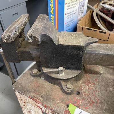 Heavy Duty Adjustable Metal Bench Clamp/Vise