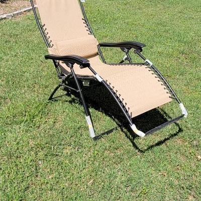New Folding Lounge Chair
