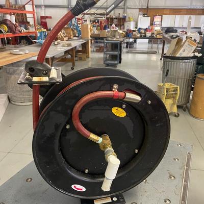 Large 3/8" Air Hose with Metal Wheel Wall Mount
