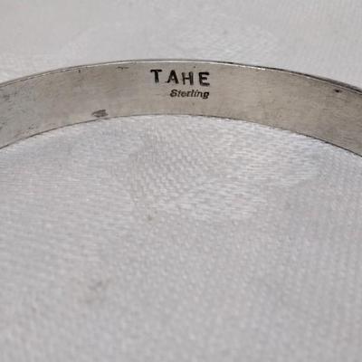 Vintage Navajo Hand Stamped Handmade Signed TAHE 2;5"  925 Bracelet