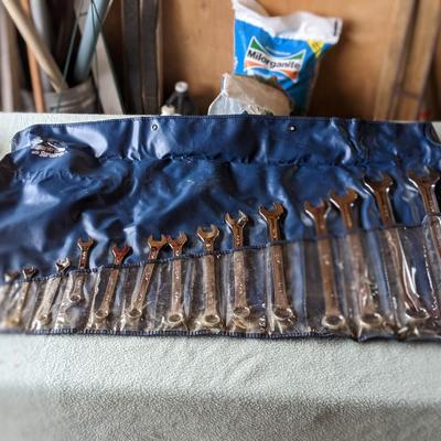 S-K USA 16-PC SuperKrome With SureGrip Combination Wrench Set and Roll