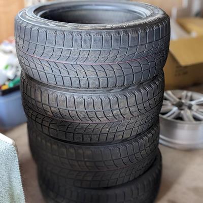 4 Like New Bridgestone Blizzak WS60 215/55R17 Tires