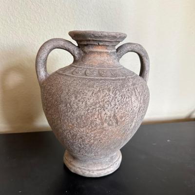 DOUBLE HANDLED URN