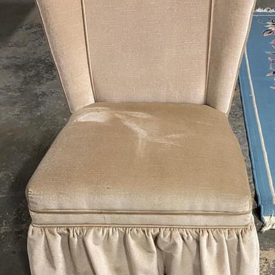 Pretty Little Chair