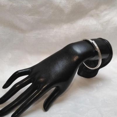 Brushed Silver Mexico 925 2" Bracelet