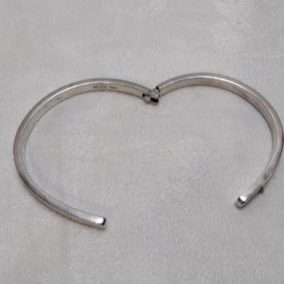 Brushed Silver Mexico 925 2" Bracelet