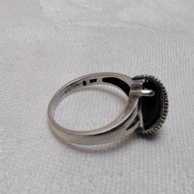Onyx With Marcasite Sash 925 Ring Size 8