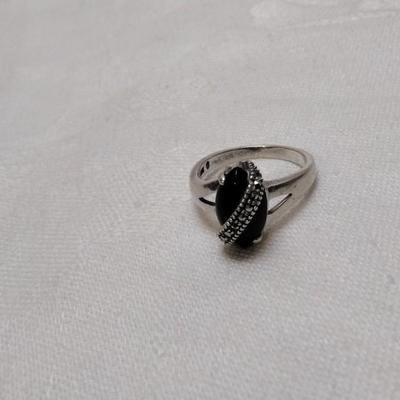 Onyx With Marcasite Sash 925 Ring Size 8
