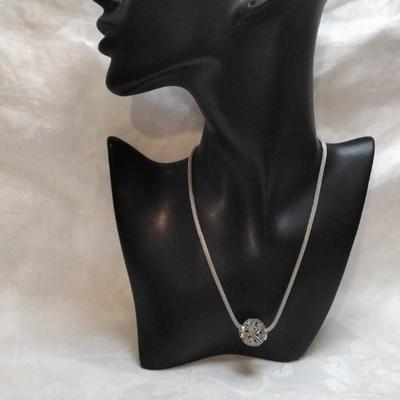 Unique Marcasite Slider On Mesh 925 17" Necklace