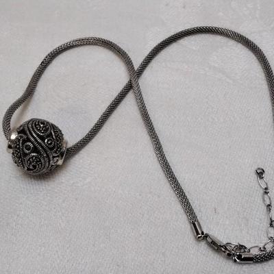 Unique Marcasite Slider On Mesh 925 17" Necklace