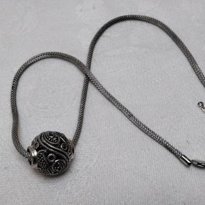 Unique Marcasite Slider On Mesh 925 17" Necklace