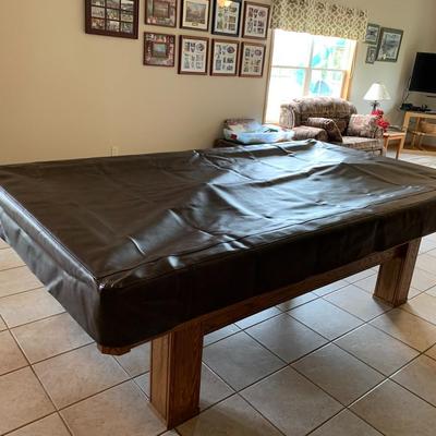 Incredible 8' Brunswick Highlander Pool Table and Ping Pong Table
