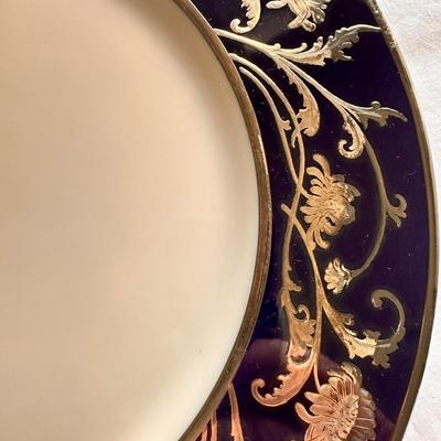 Selb Bavaria Plate and Serving Piece Set