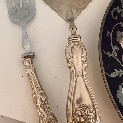 Selb Bavaria Plate and Serving Piece Set