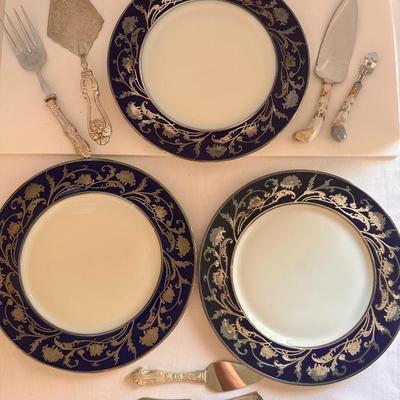 Selb Bavaria Plate and Serving Piece Set