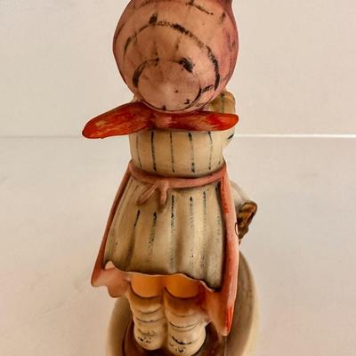 Hummel Girl Washing Clothes Figurine