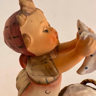 Hummel Girl Washing Clothes Figurine