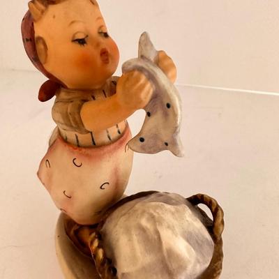 Hummel Girl Washing Clothes Figurine