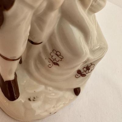 Staffordshire figures