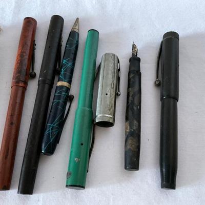 Vintage to Antique Ink Pen Lot