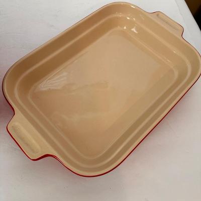 Le Creuset Pot and Baking Dish Lot