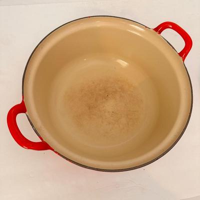 Le Creuset Pot and Baking Dish Lot