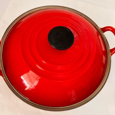 Le Creuset Pot and Baking Dish Lot