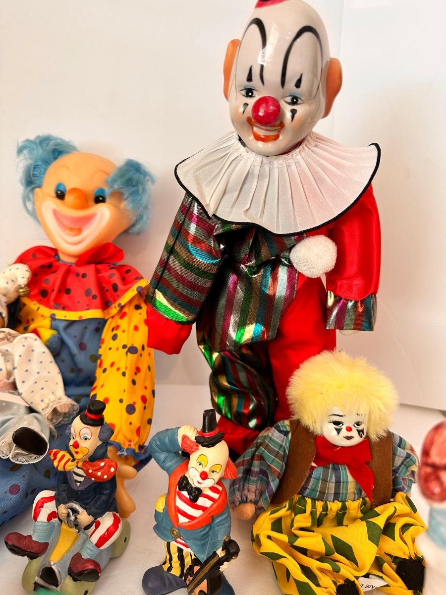 Collectable Clown Lot | EstateSales.org