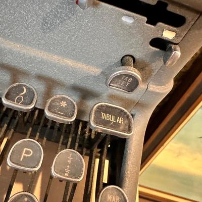 Vintage Royal Typewriter Lot