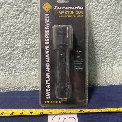 Tornado 1MV Stun Gun