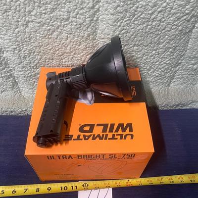 Ultimate Wild Handheld Light