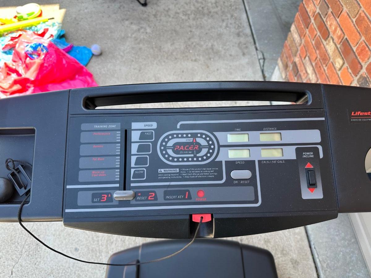 Lifestyler 850 treadmill for sale sale