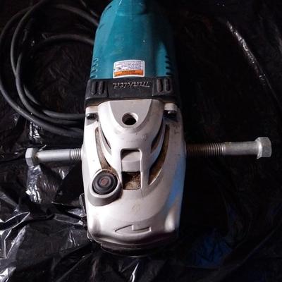 MAKITA ANGLE GRINDER