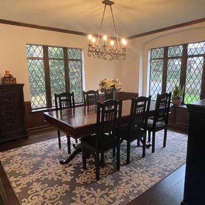 Dining Room Table with 6 Chairs