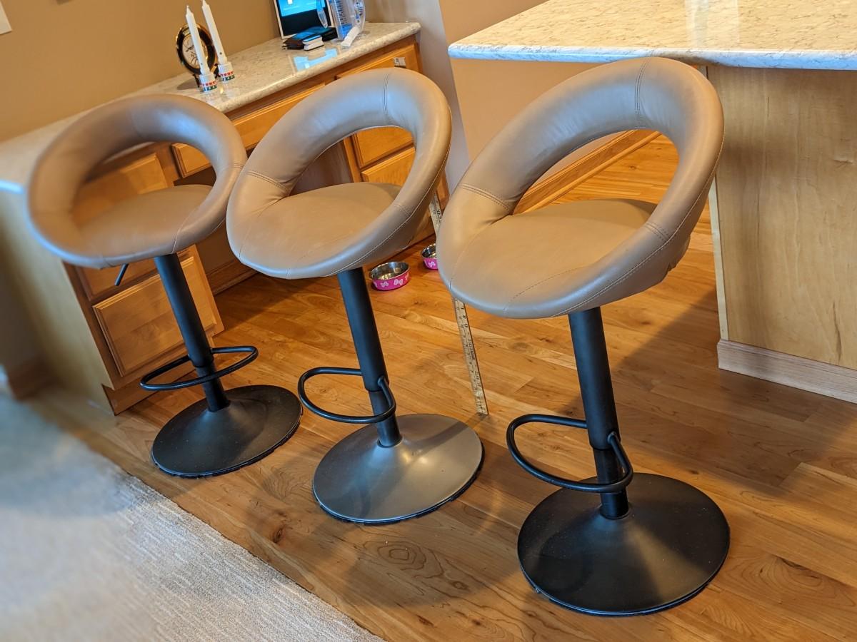 3 Faux Leather Stools