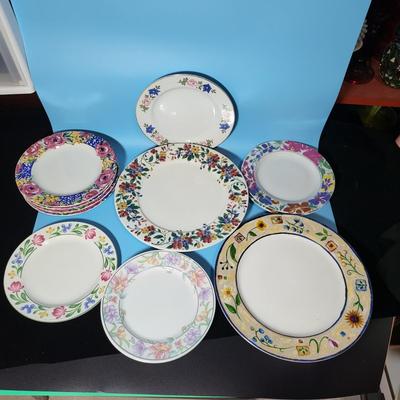 Vintage Floral Plate Lot