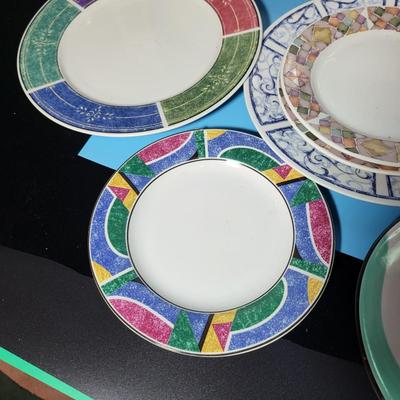 Plates with Blues Lot