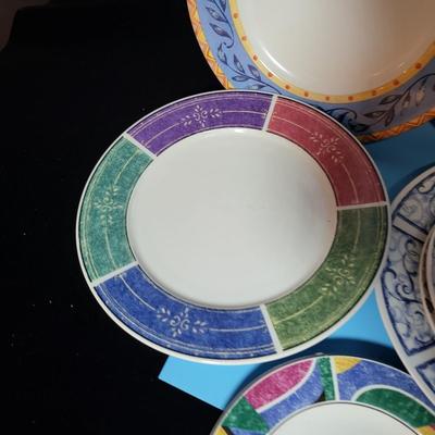Plates with Blues Lot