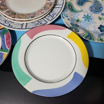 Plates with Blues Lot