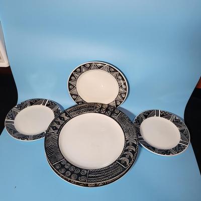 Plates with Black Design Lot