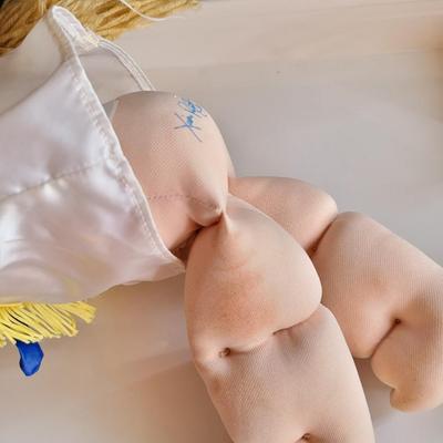 1985 Xavier R. Cabbage Path Doll