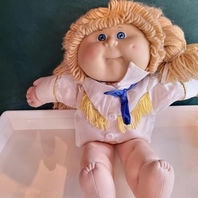 1985 Xavier R. Cabbage Path Doll