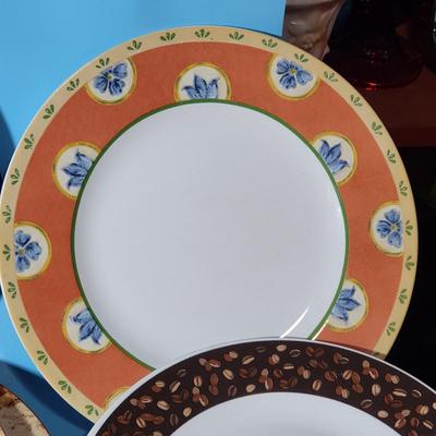 Fun & Funky Plate Lot